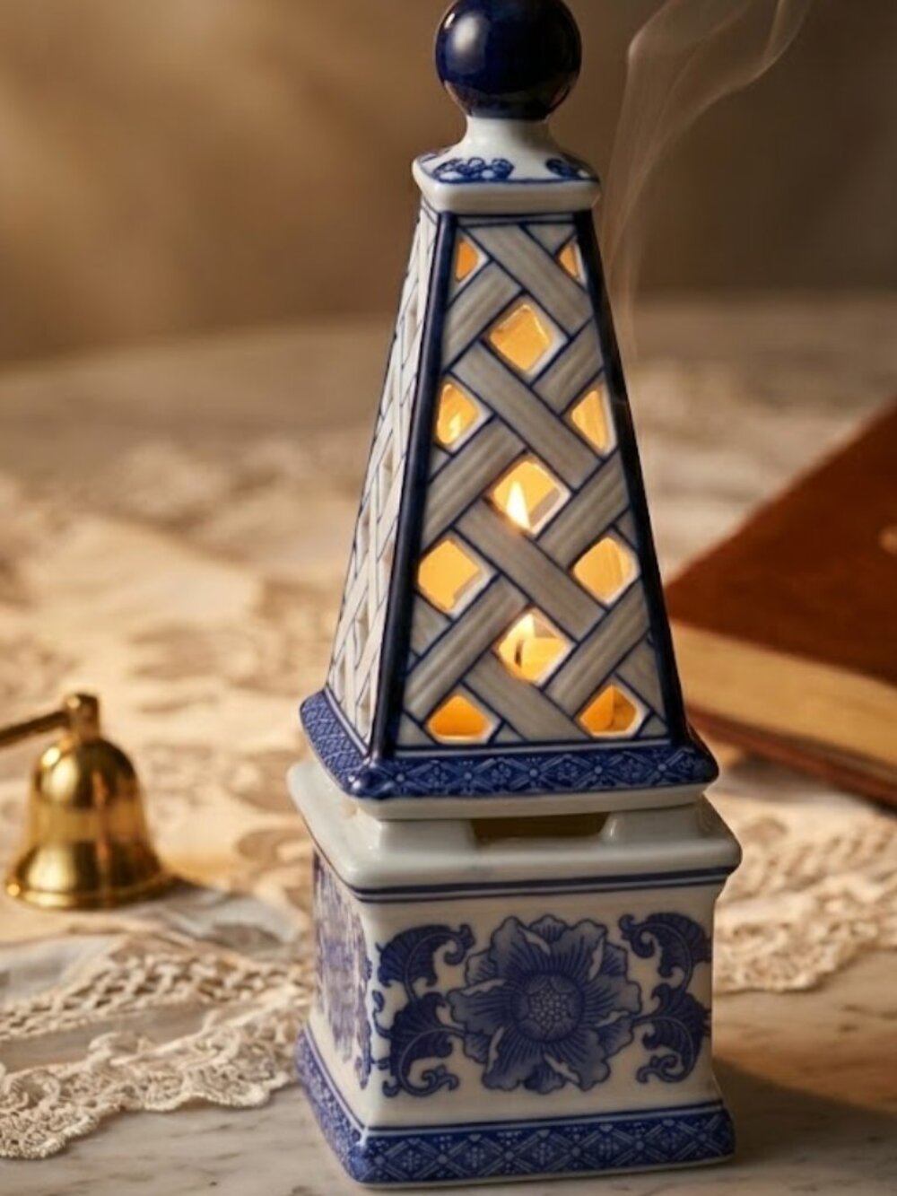 Bombay Co Blue White Porcelain Lattice Obelisk Candle Holder 10” NWOT - Picture 11 of 12